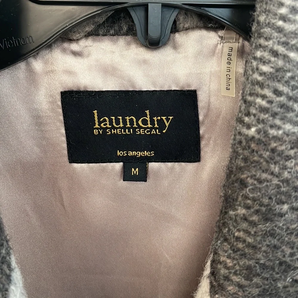 Laundry by Shelli Segal plaid coat. Size medium - Picture 2 of 5